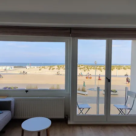 In With Stunning Sea Views *