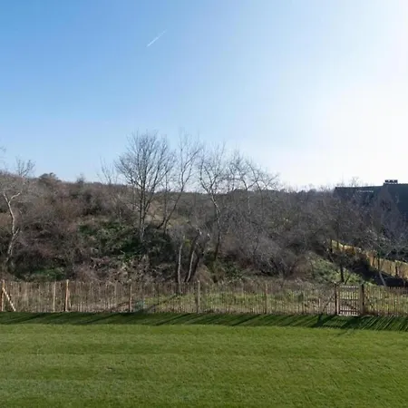 In With Stunning Sea Views *